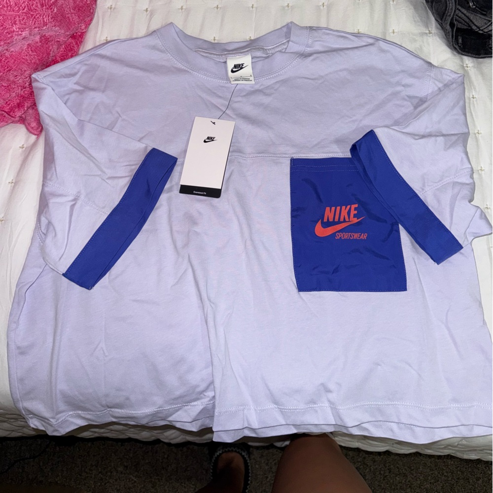 Nike cropped shirt